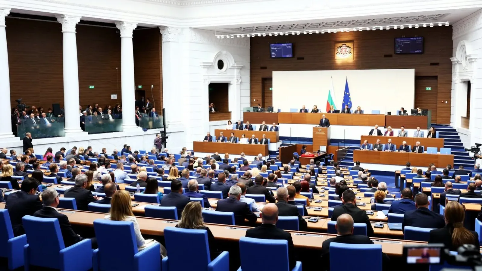 44 нещатни сътрудници вече са вписани в 52-рото Народно събрание