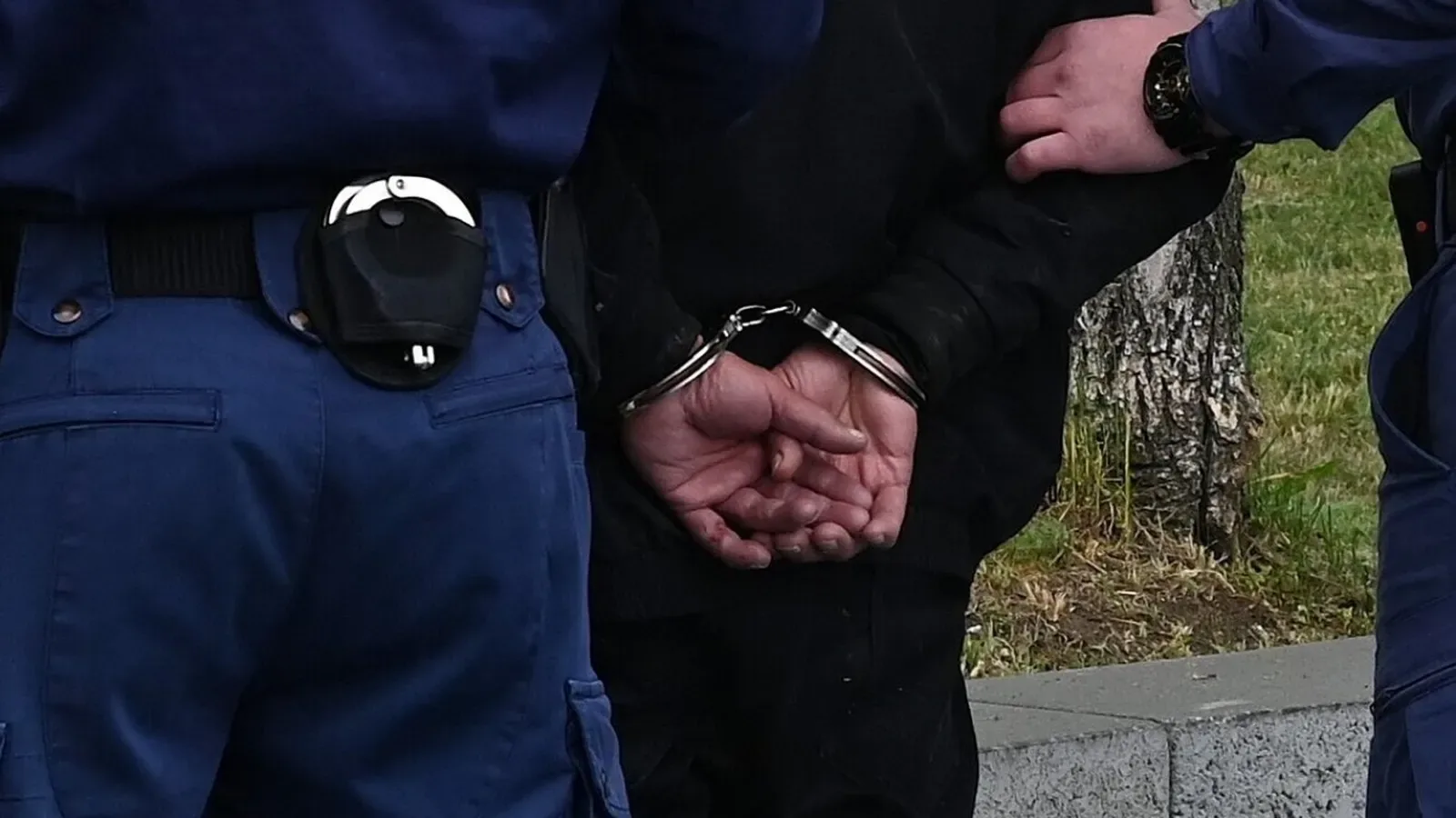 Дрогиран шофьор и наркобаза бяха разкрити край Несебър