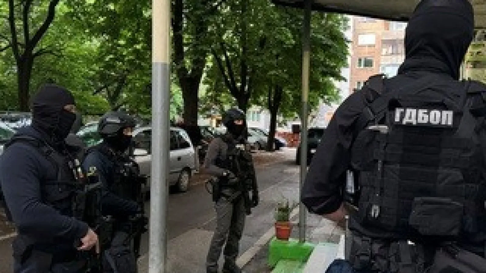 ГДБОП задържа петима при акция за трафик на наркотици към Турция