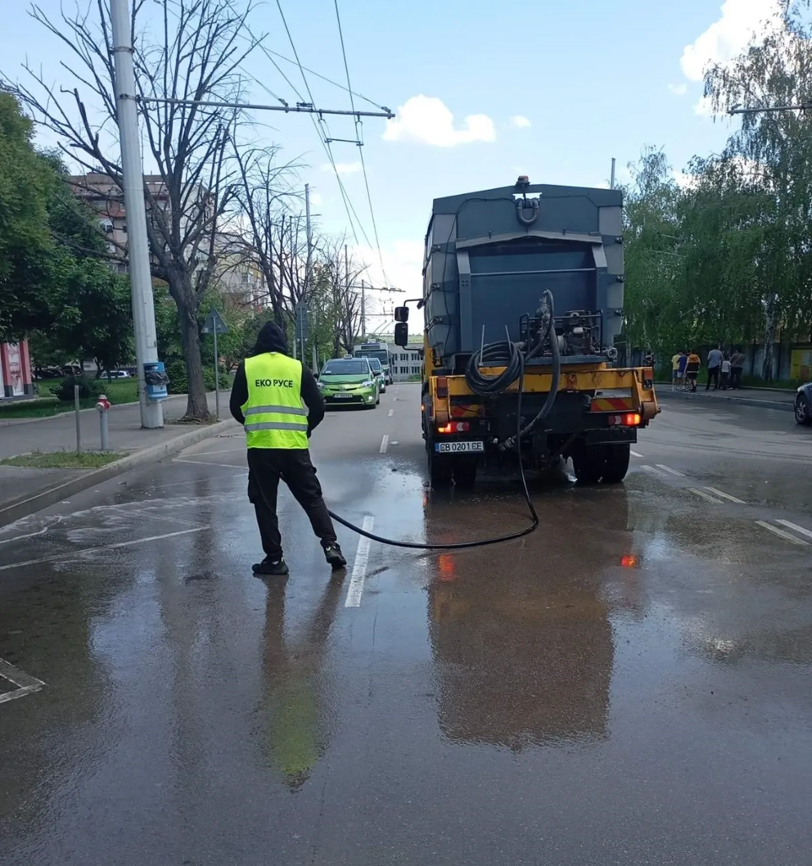 Община Русе обяви седмичен график за миене на улици и булеварди