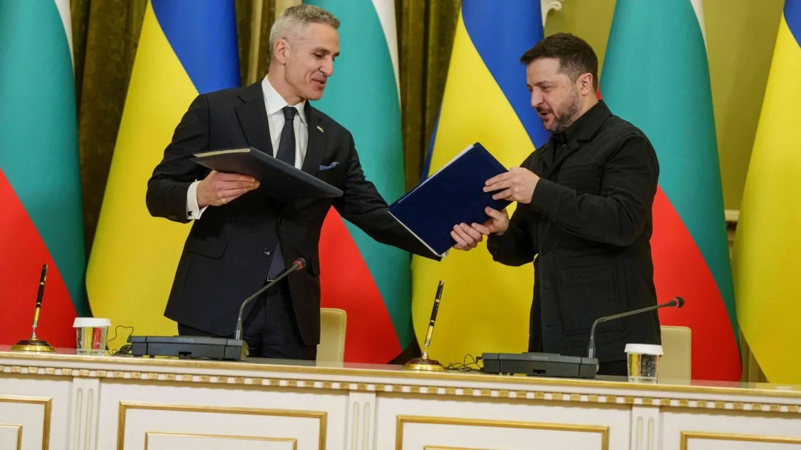 ПБ няма да връща в парламента 10-годишното споразумение с Украйна