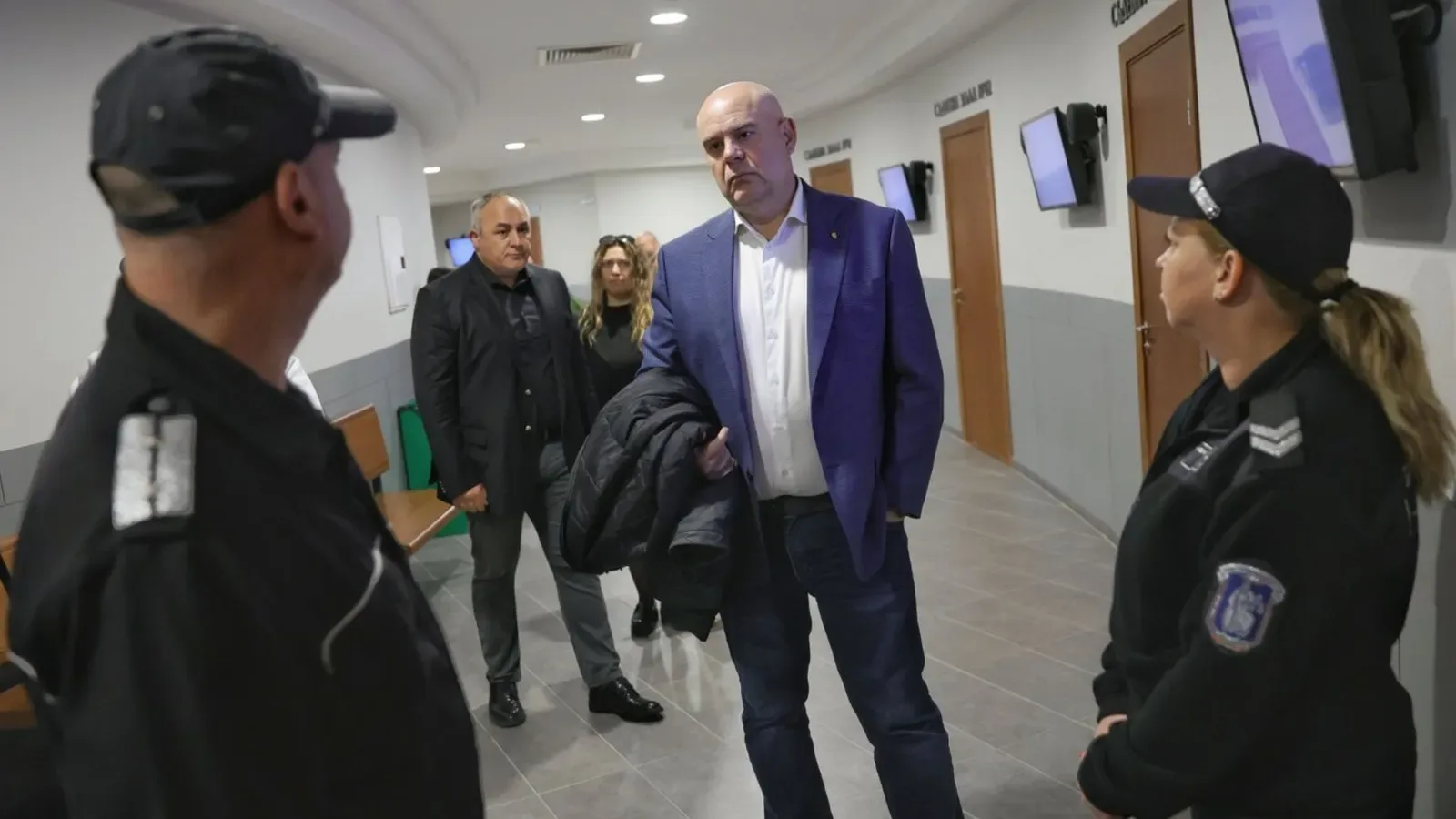 СГС осъди прокуратурата да плати 130 000 евро на Иван Гешев