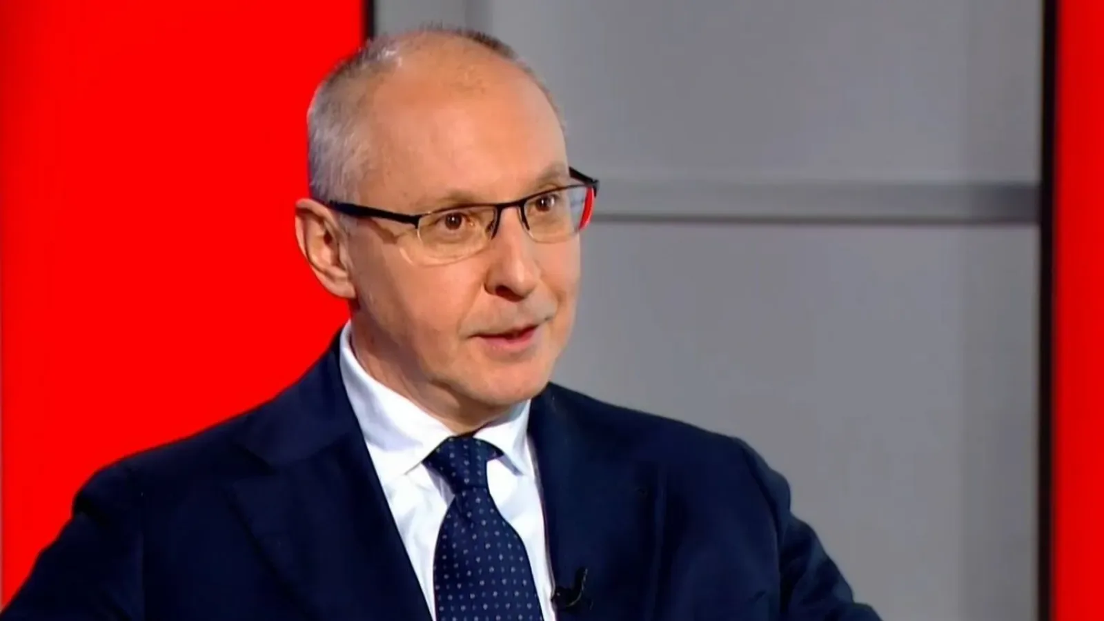 Станишев: Бюджетът, инфлацията и конкурентоспособността са големите задачи пред кабинета