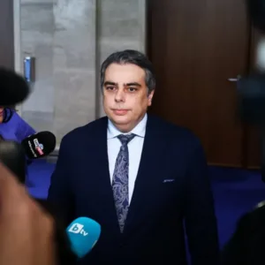 Асен Василев: Новите пенсии от 1 юли ще са с 30 евро по-ниски