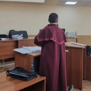 Четирима остават в ареста за схема с фиктивни болнични в Пловдив