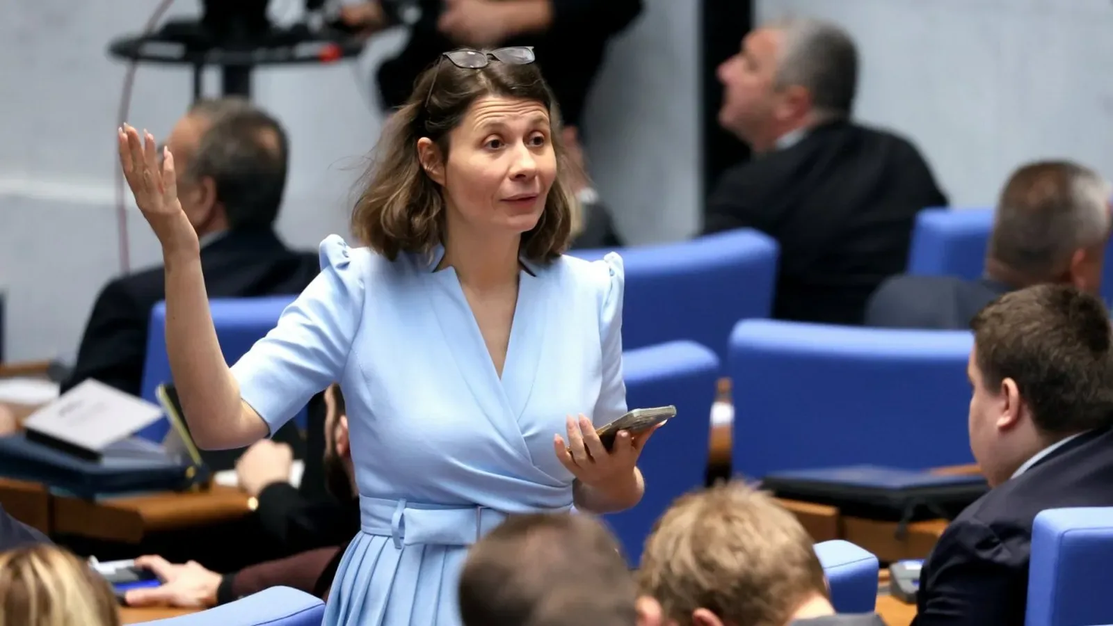"Да, България" оттегля законопроекта за ЛГБТ забраната в училище