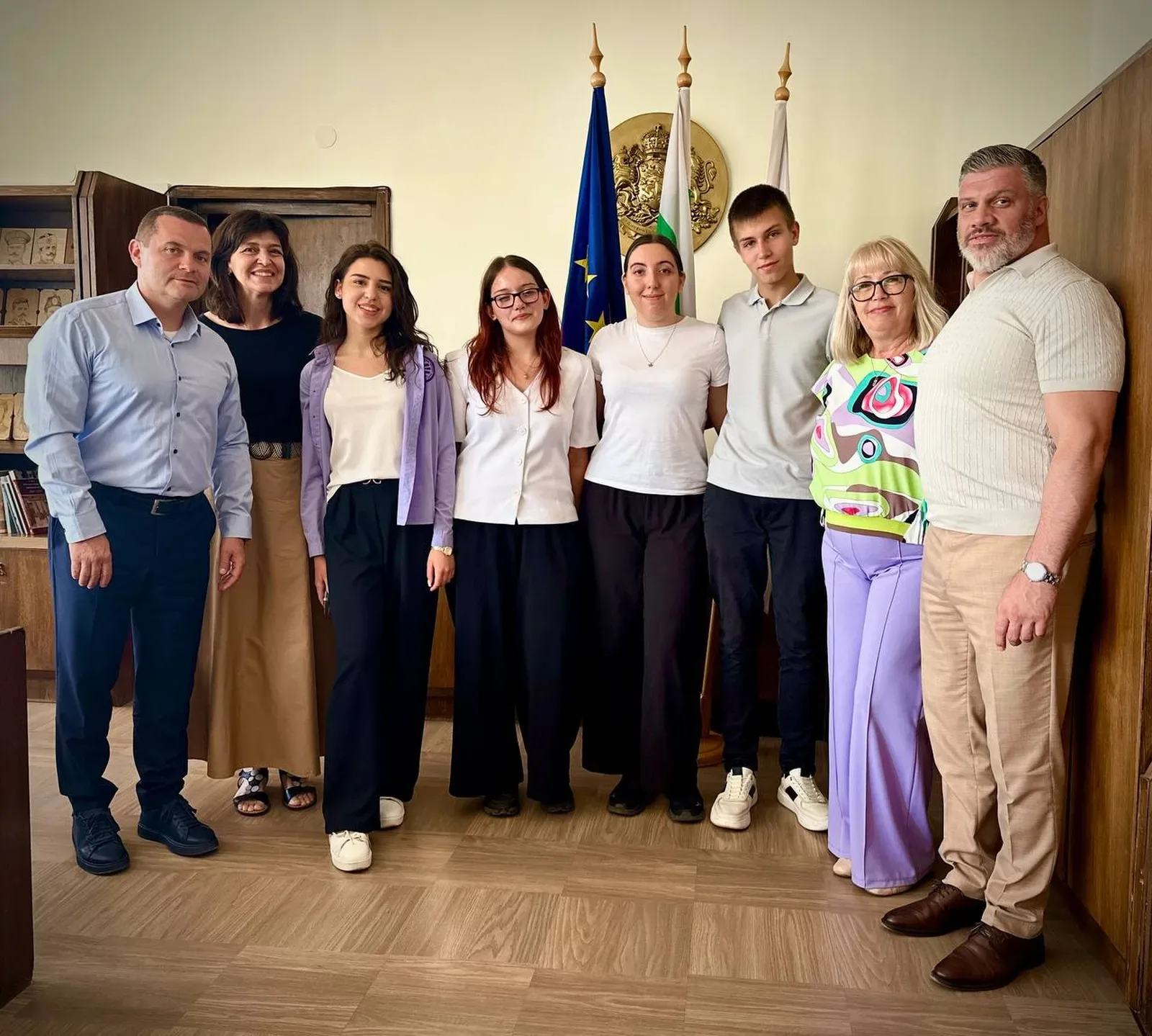 Пенчо Милков подкрепи новото ръководство на Младежкия парламент в Русе