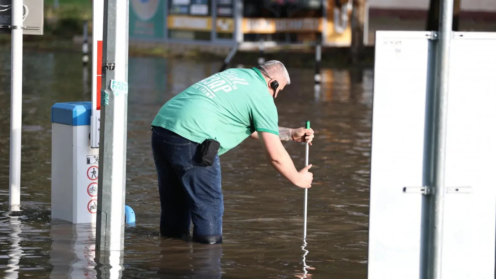 Порой наводни Благоевград, десетки мазета и гаражи са под вода