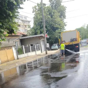 Русе обяви графика за миене на улици и булеварди