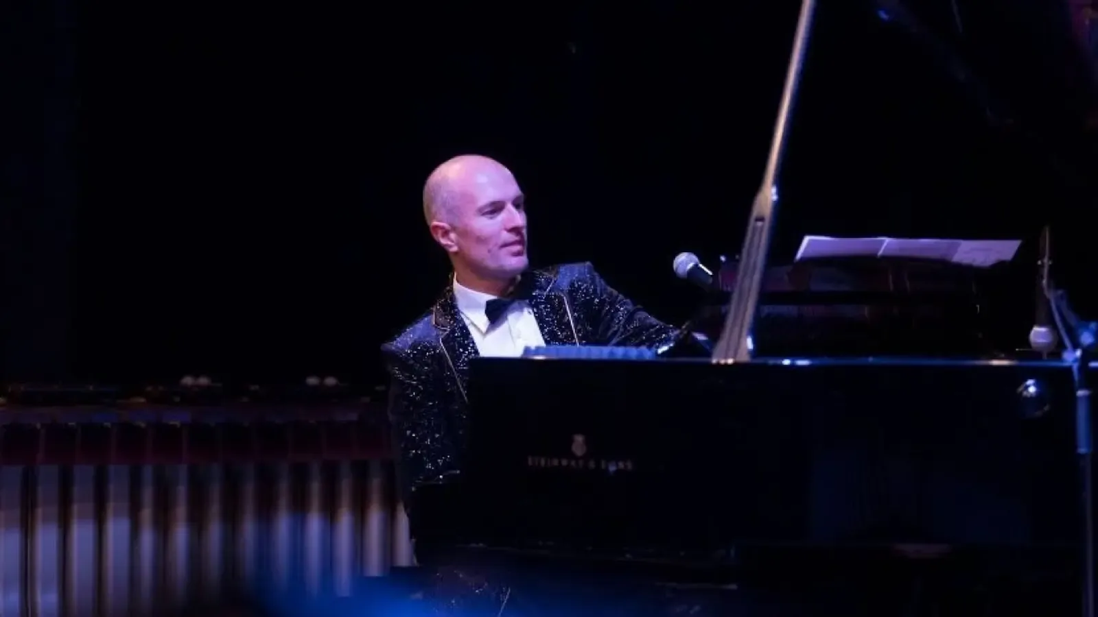 Боби Вълчев съчетава джаз и лазери в Античния театър