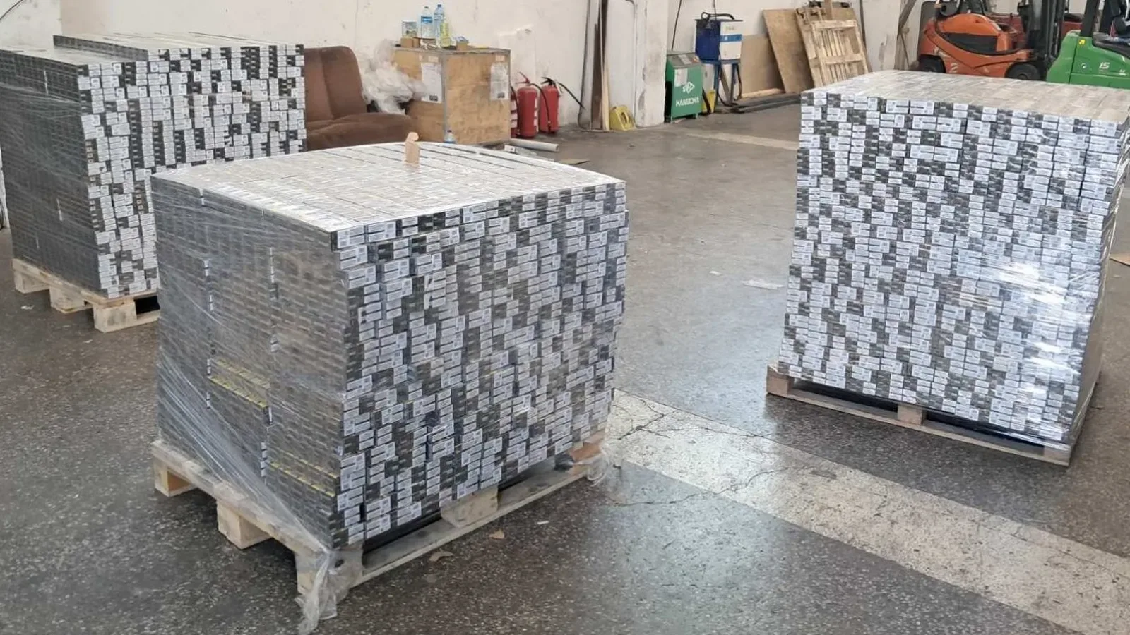 Над 565 000 цигари откриха в турски тир на "Капитан Андреево"