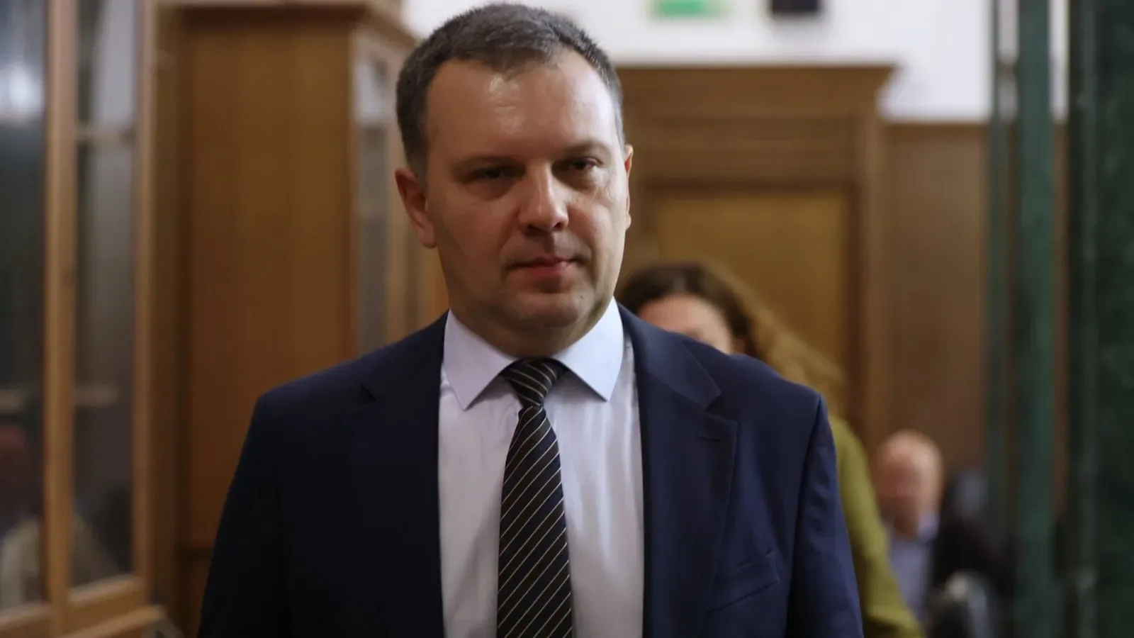 Найденов поиска отстраняване на Емилия Русинова от СГП и като прокурор