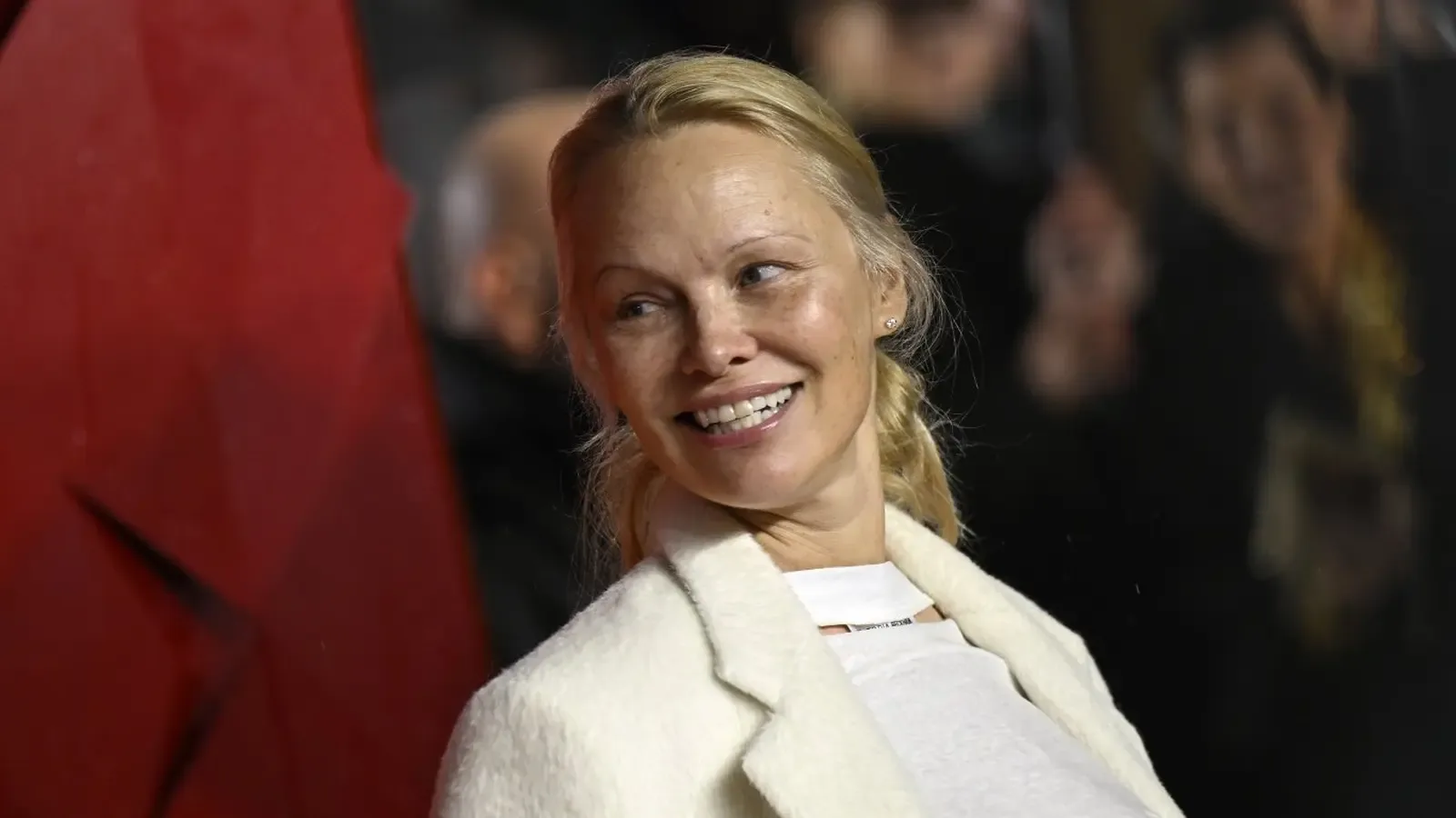 Памела Андерсън не е канена в рестарта на "Спасители на плажа"