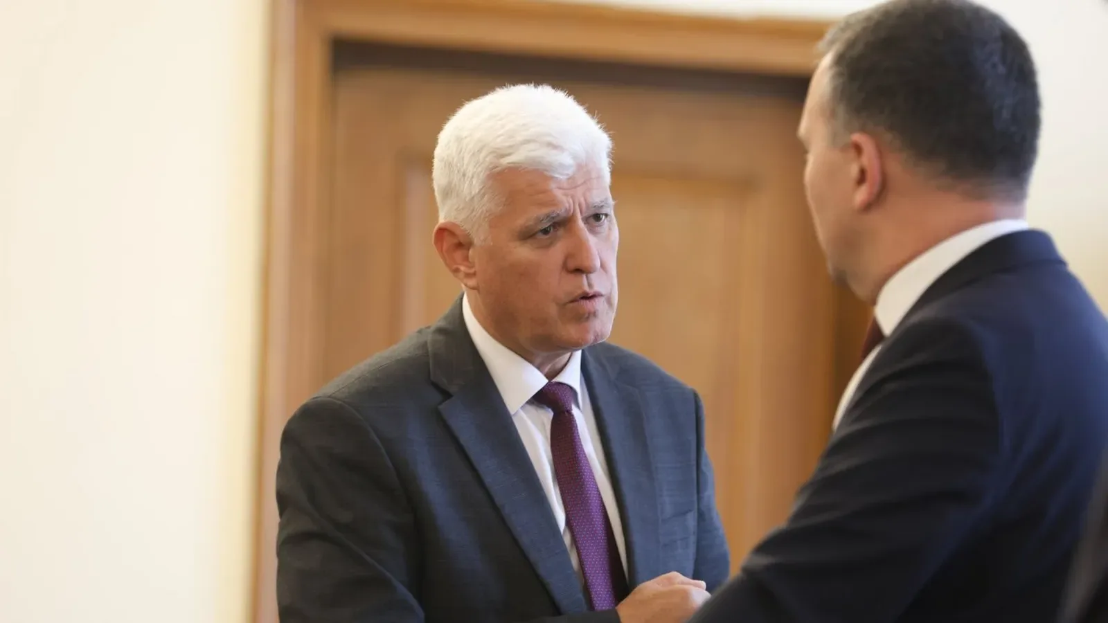 Стоянов: ВВС реагираха професионално при фалшивия сигнал за отвличане