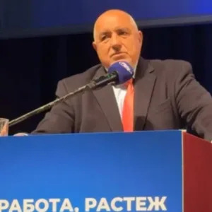Борисов пренарежда ГЕРБ с нови лица преди президентските избори