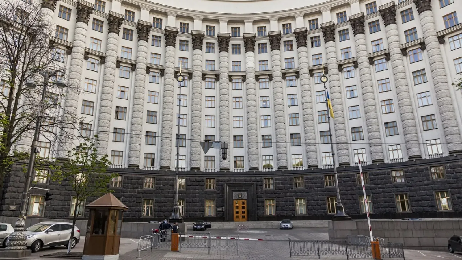 Брюксел: Украйна сама решава кога да проведе избори