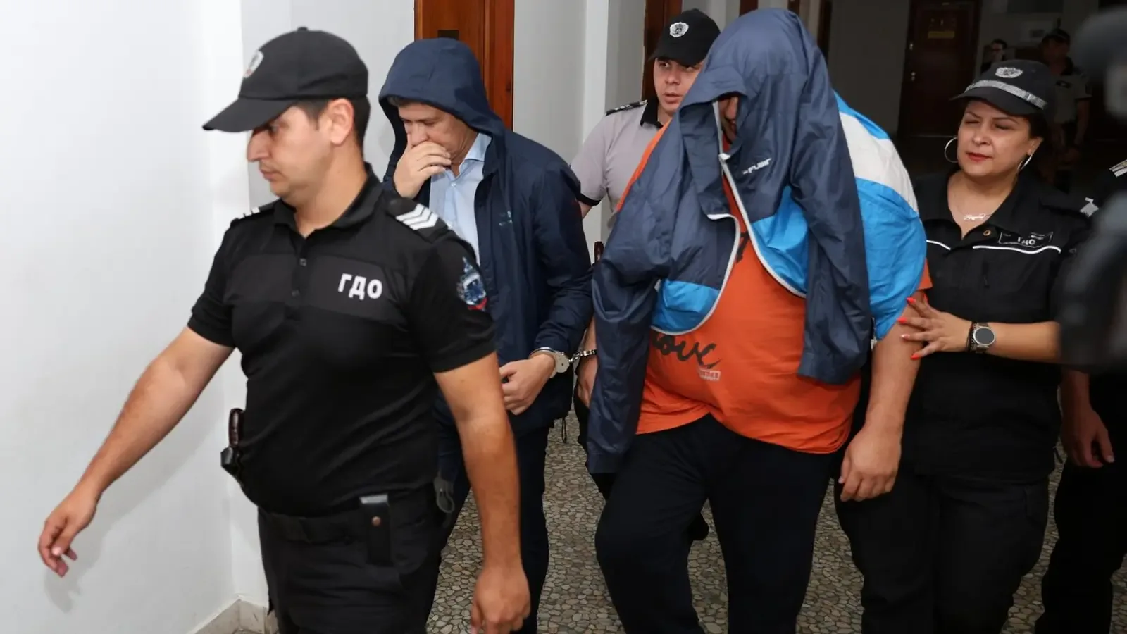 Домашен арест за бившия шеф на ВиК-Бургас и още двама