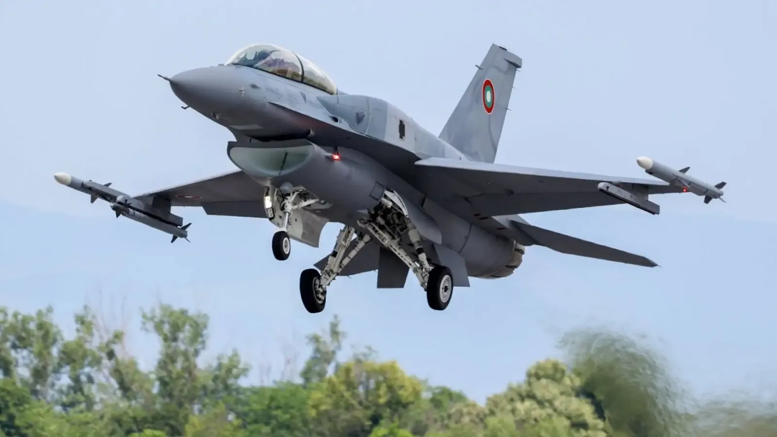 Доставката на вторите F-16 се отлага до 2030 г.