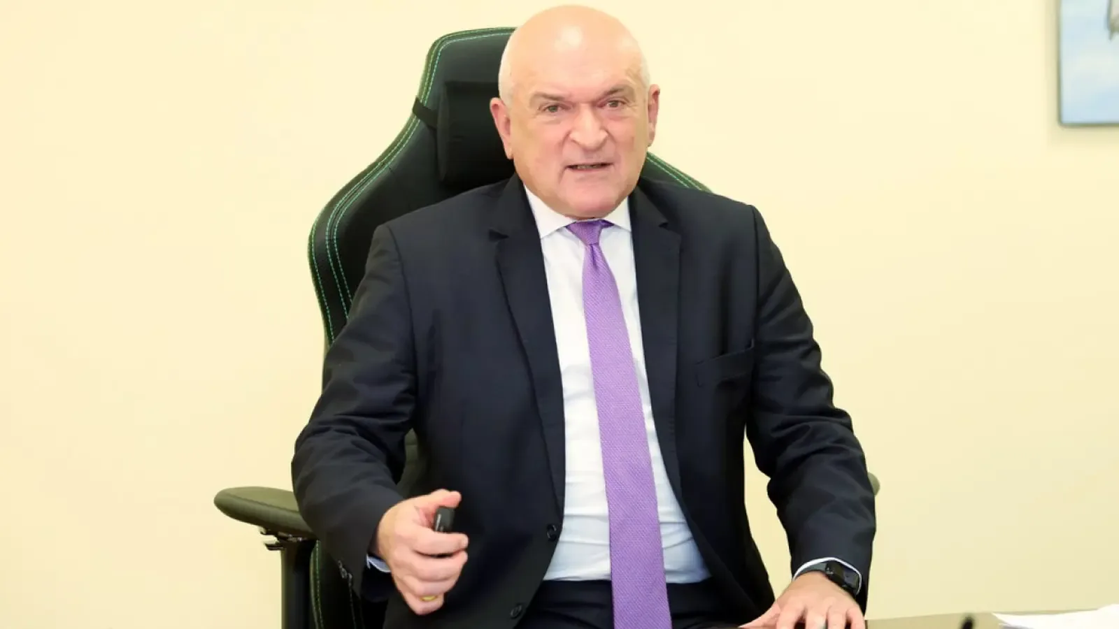 Главчев отхвърли конфликт на интереси и се отведе от одитите