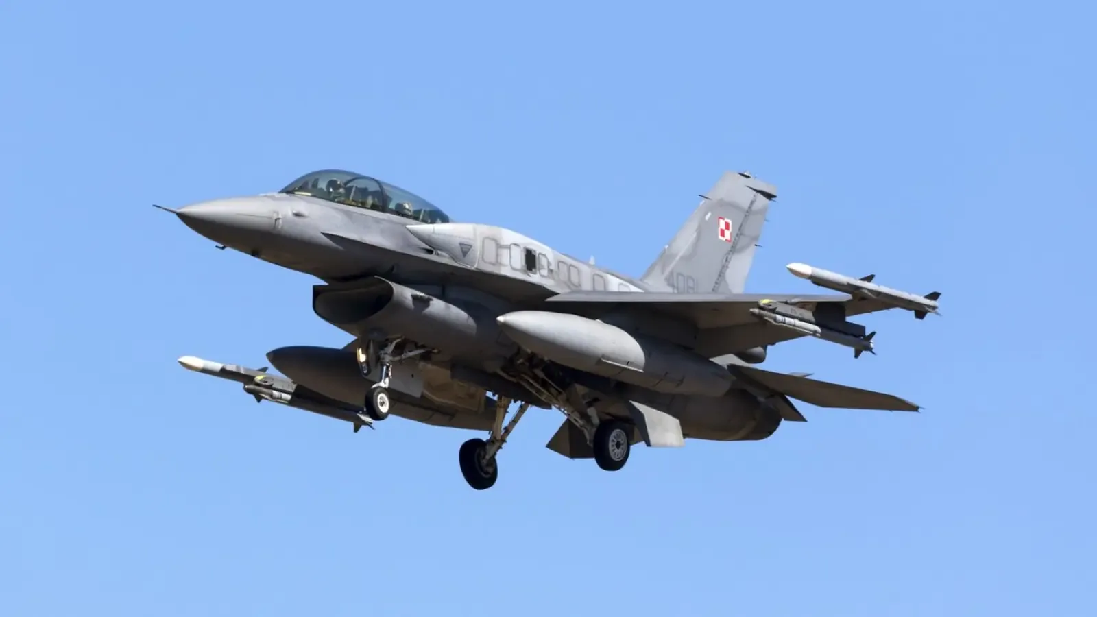 Полша вдигна F-16 след нов руски Ил-20 над Балтийско море