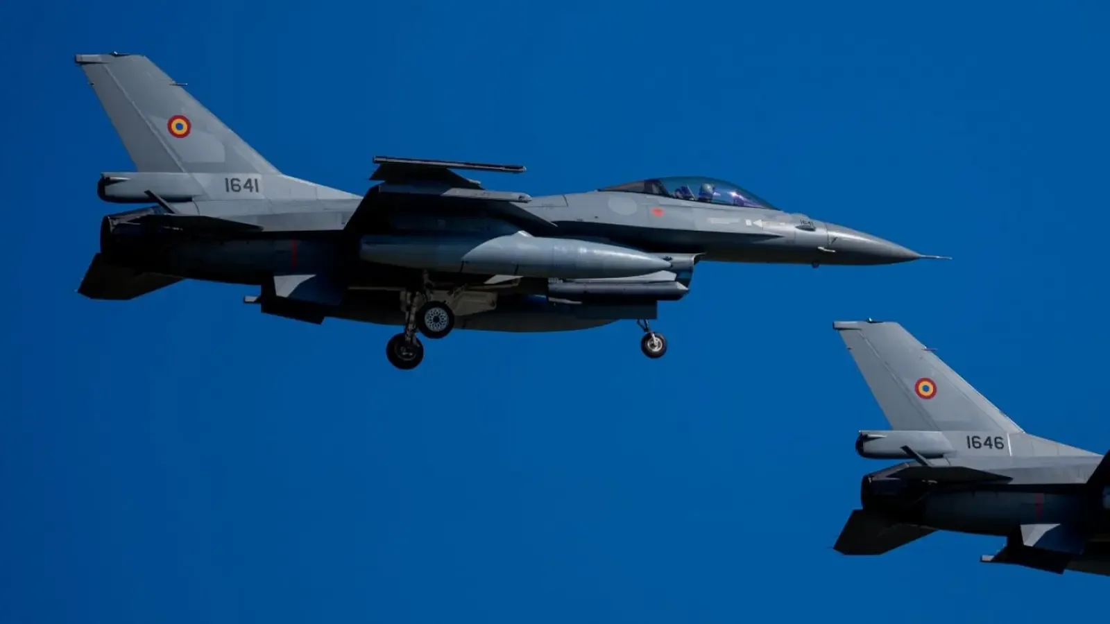 Румъния вдигна F-16 заради дрон край границата си