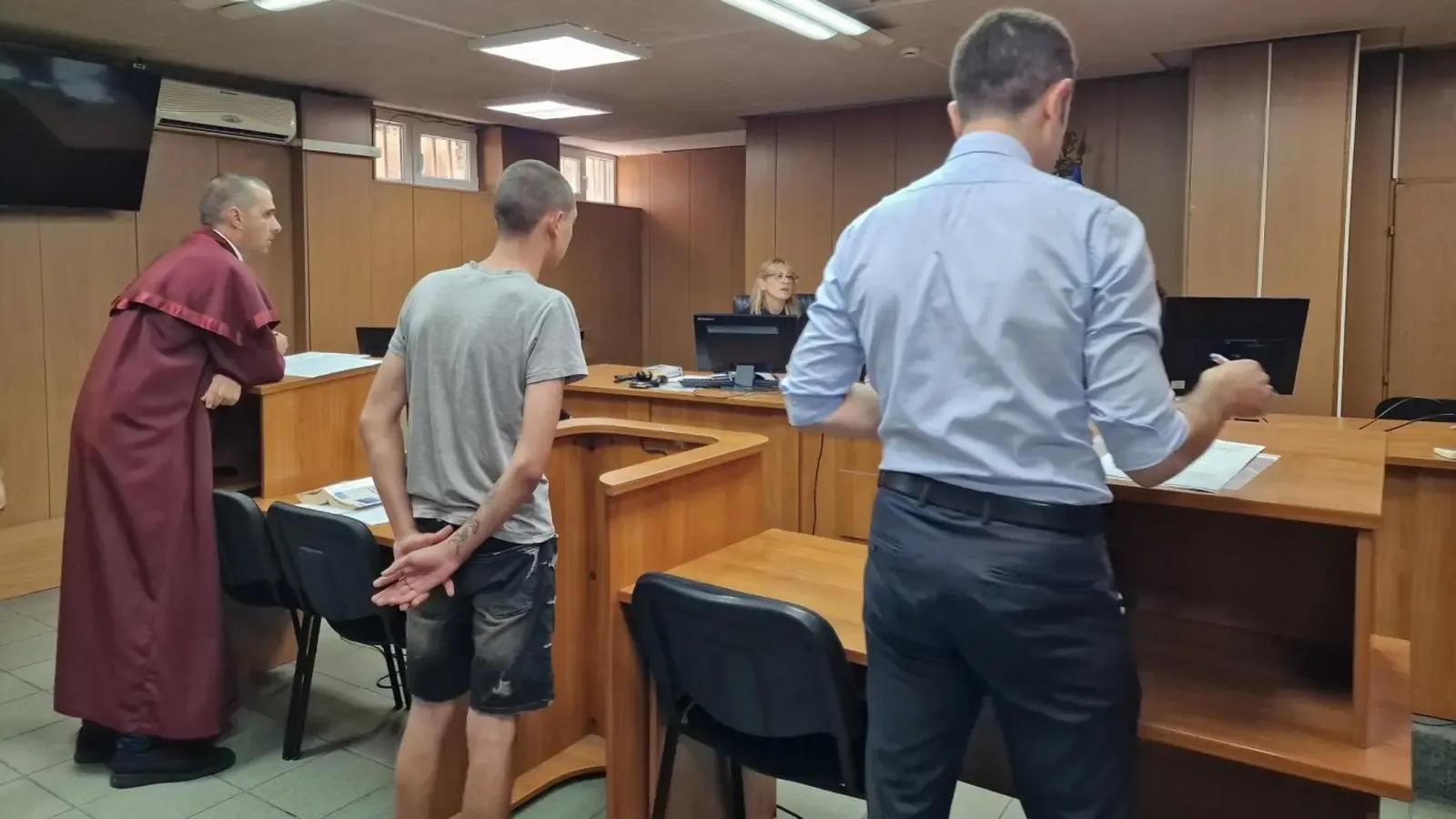 Съдът остави на свобода 18-годишния Теодор Велев по делото за побоя в Пловдив