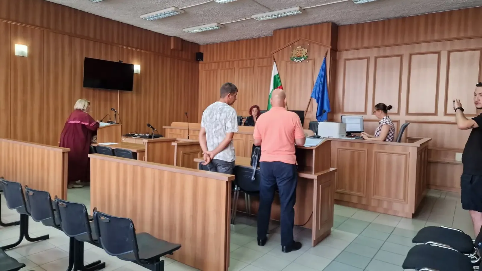 Съдът пусна срещу 3000 евро обвинен за отравяне на лешояди