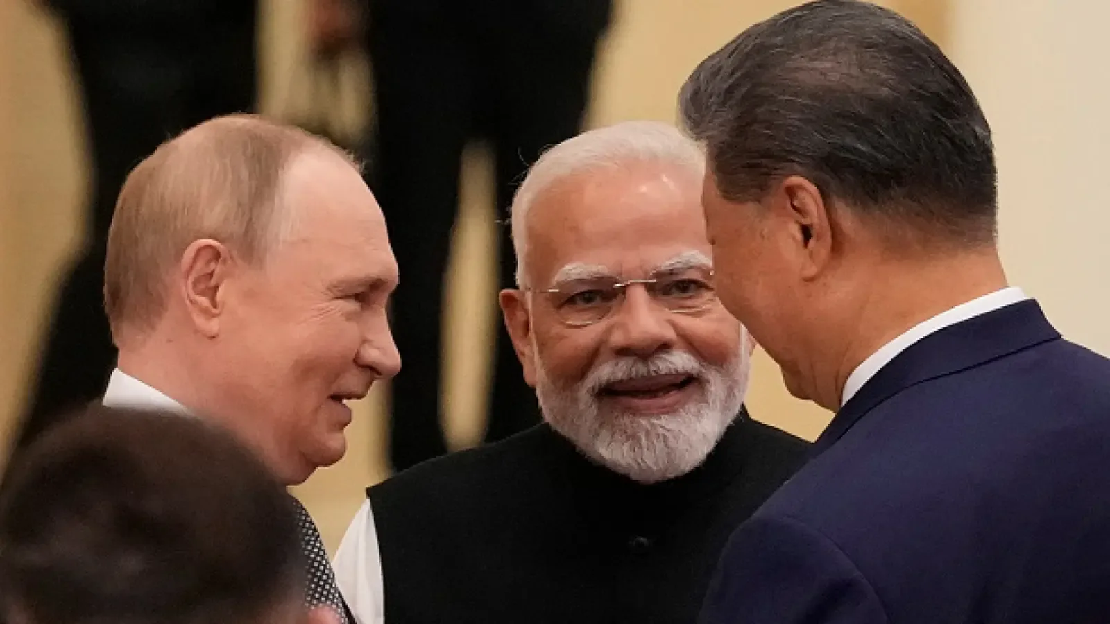 Си, Моди и Путин се събират на форума на ШОС в Бишкек