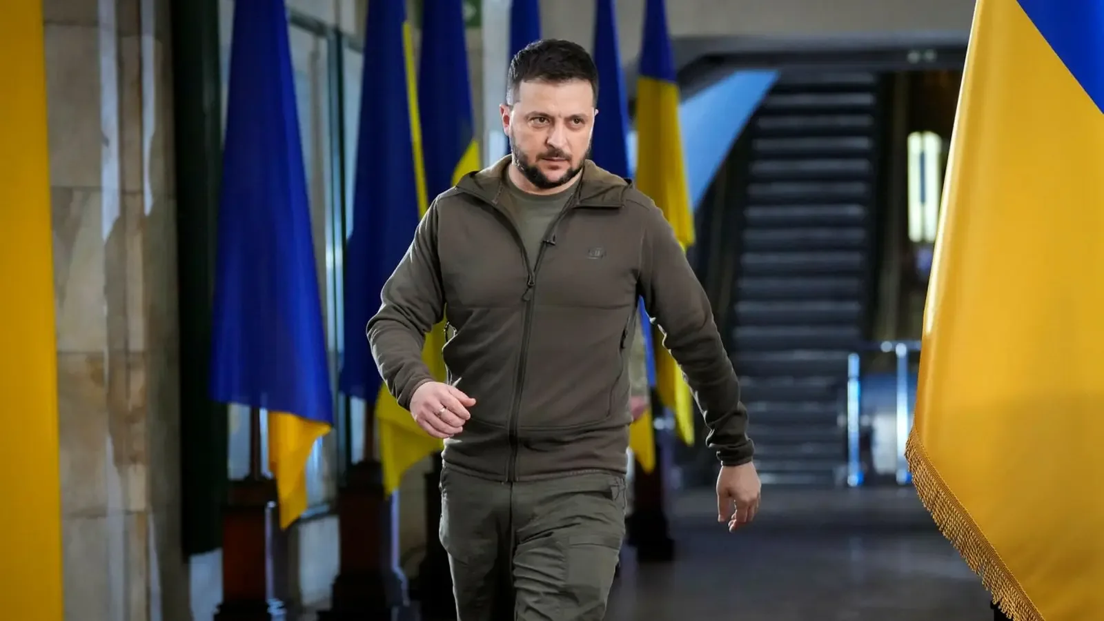 Зеленски пристига в Белград за първа официална визита