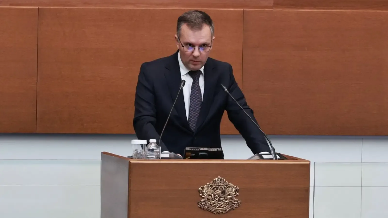 Две дисциплинарни производства за нотариуси по казуса "Баба Алино"