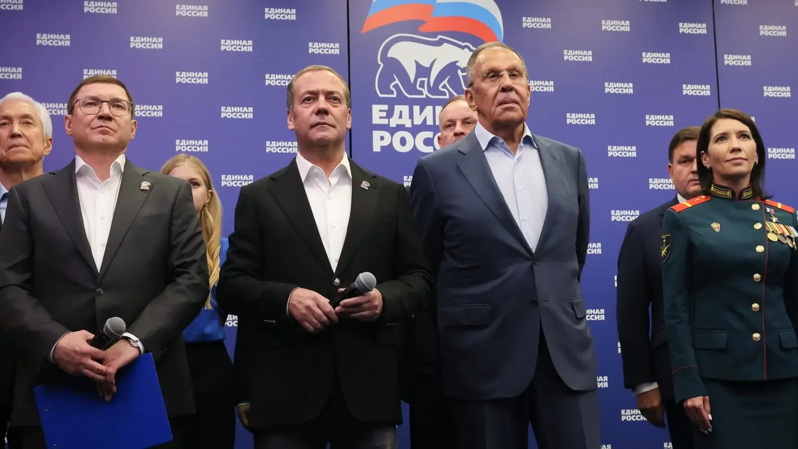 "Единна Русия" влиза в Думата с рекордна фракция