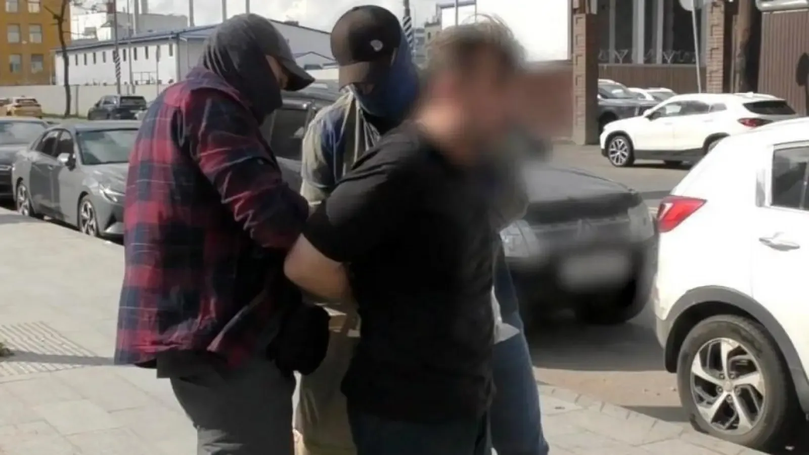 ФСС задържа бивш охранител на британското посолство в Москва