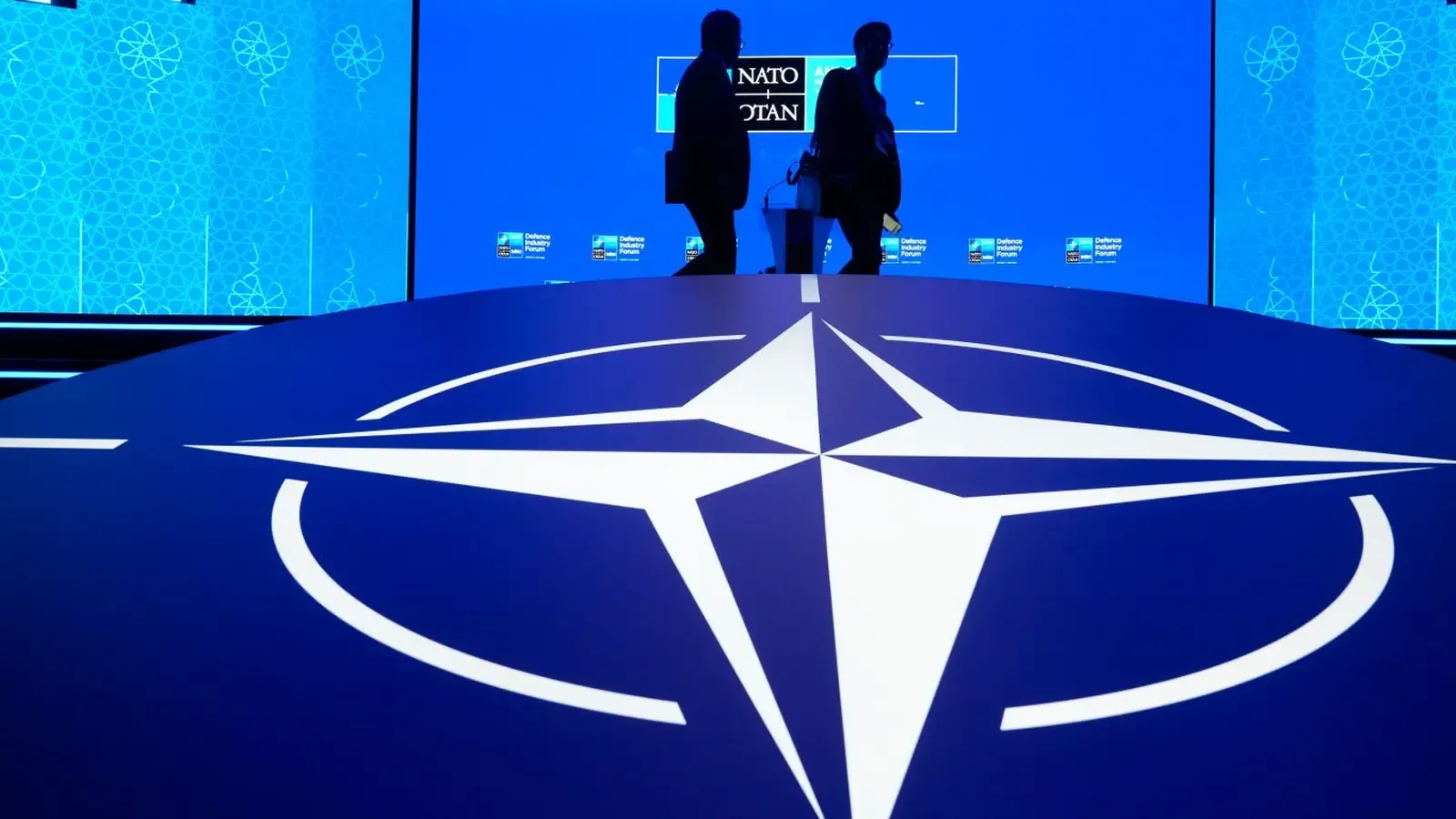Германски генерал поема Военния комитет на НАТО