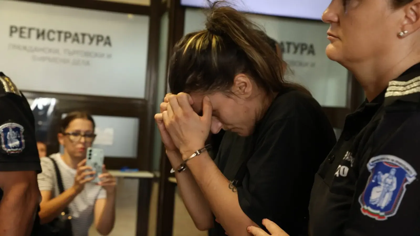 Оставиха в ареста обвинената за смъртта на бебето във Варна