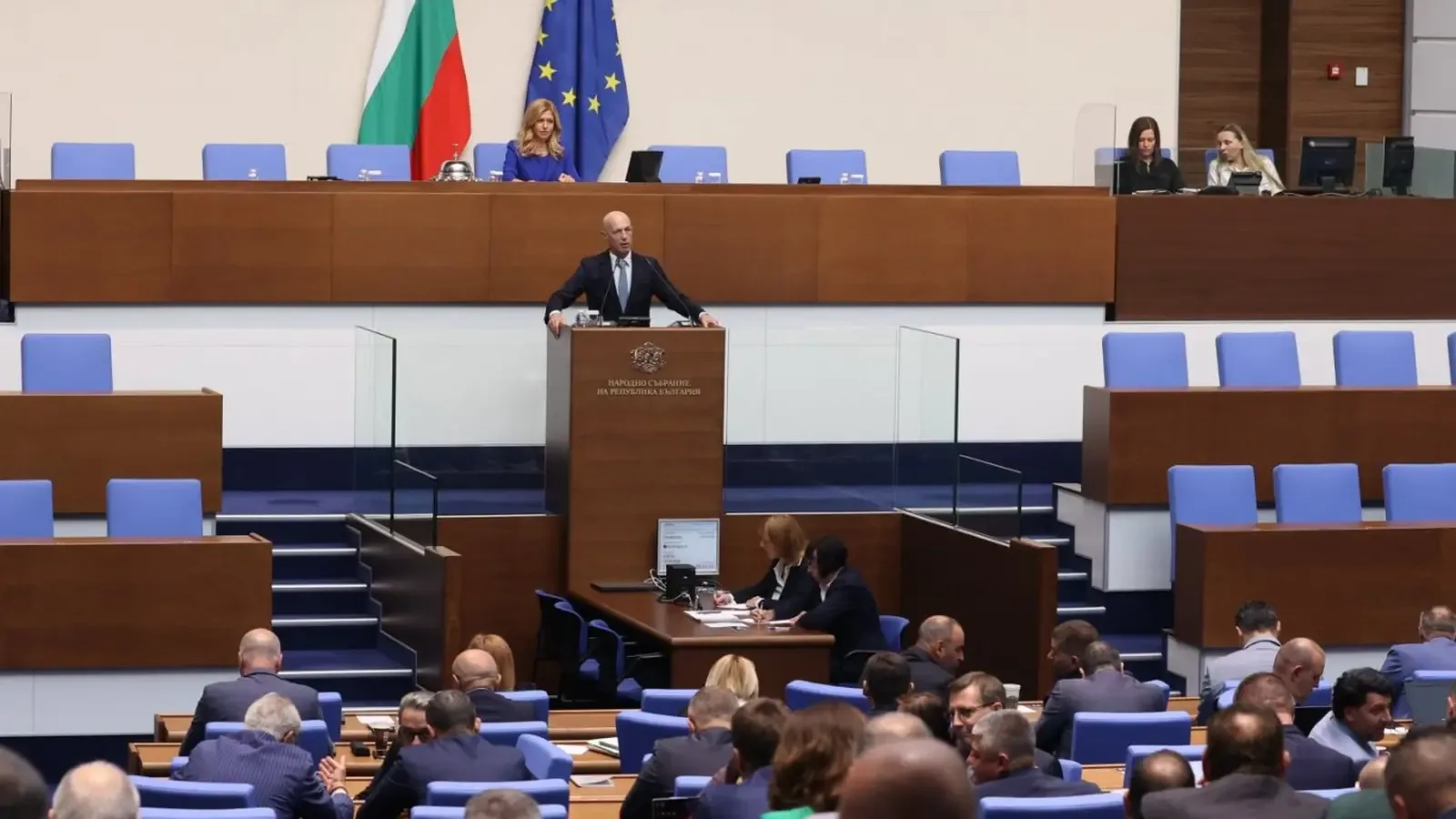 Парламентът отхвърли изслушване за действията на Олег Невзоров във Варна