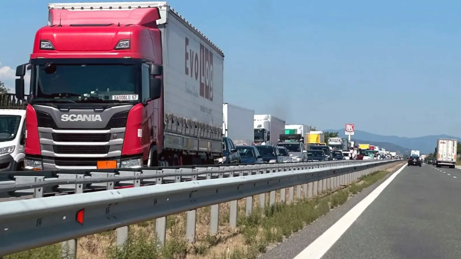 ПБ и ГЕРБ предлагат по-строги правила за тирове и тротинетки