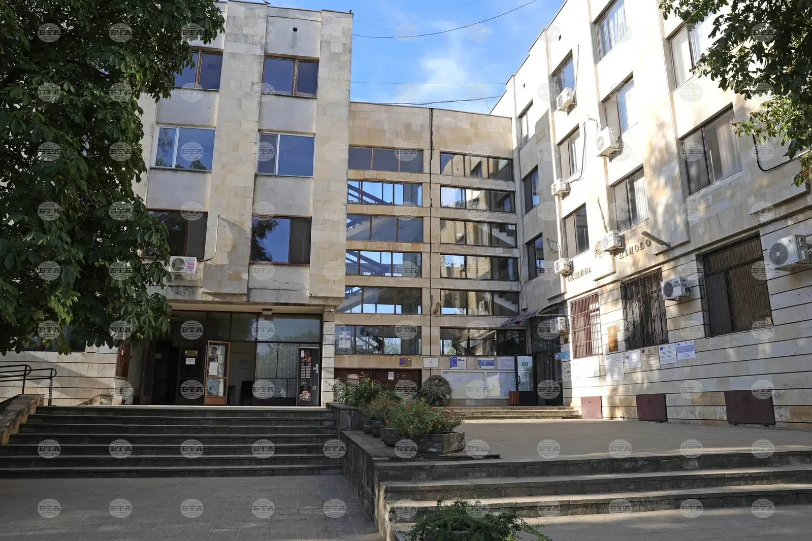 Ценово обсъжда ВиК активи, имоти и заплати на кметове