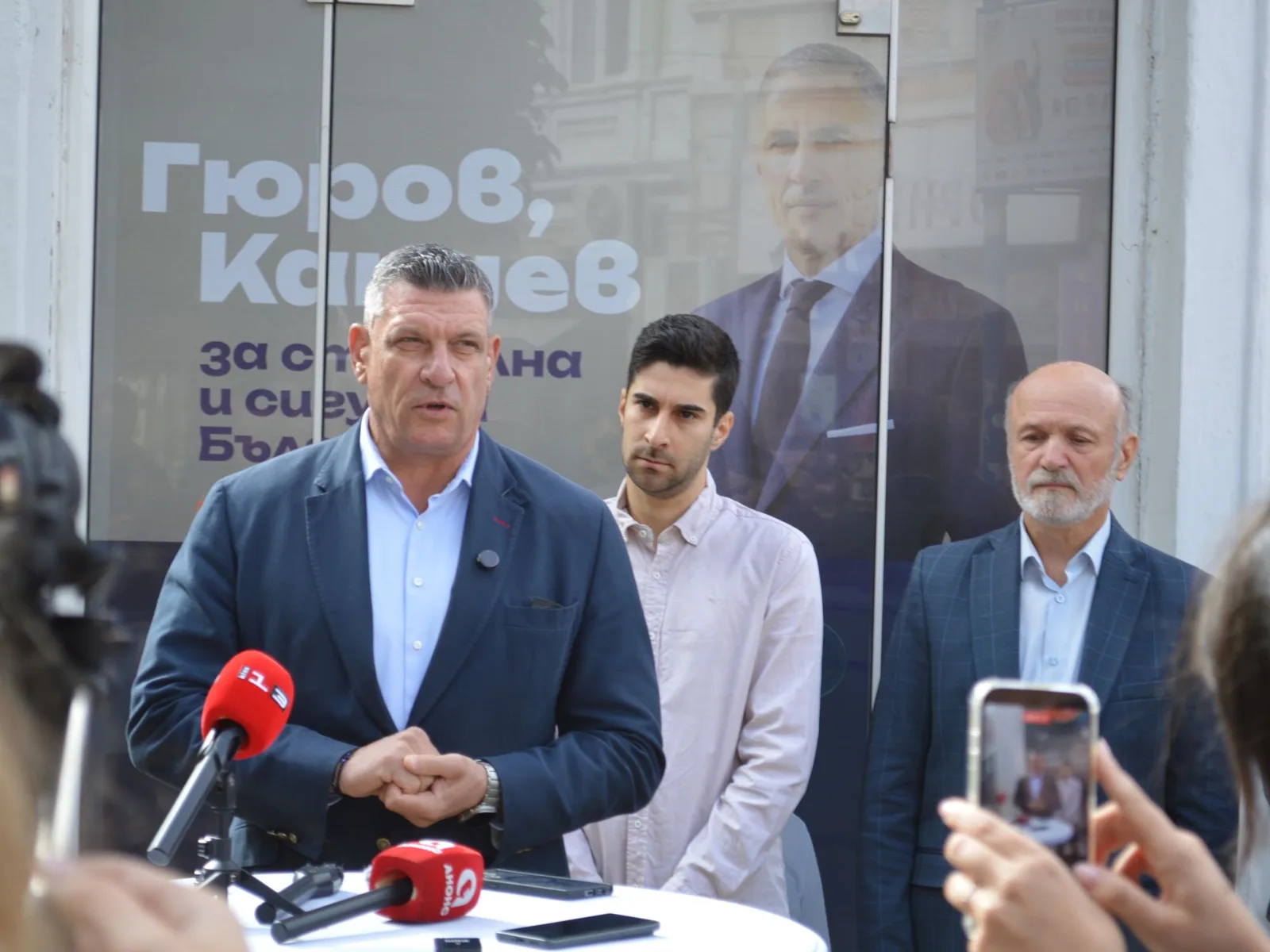 Откриване на предизборния офис на Андрей Гюров и Георги Кандев в Русе