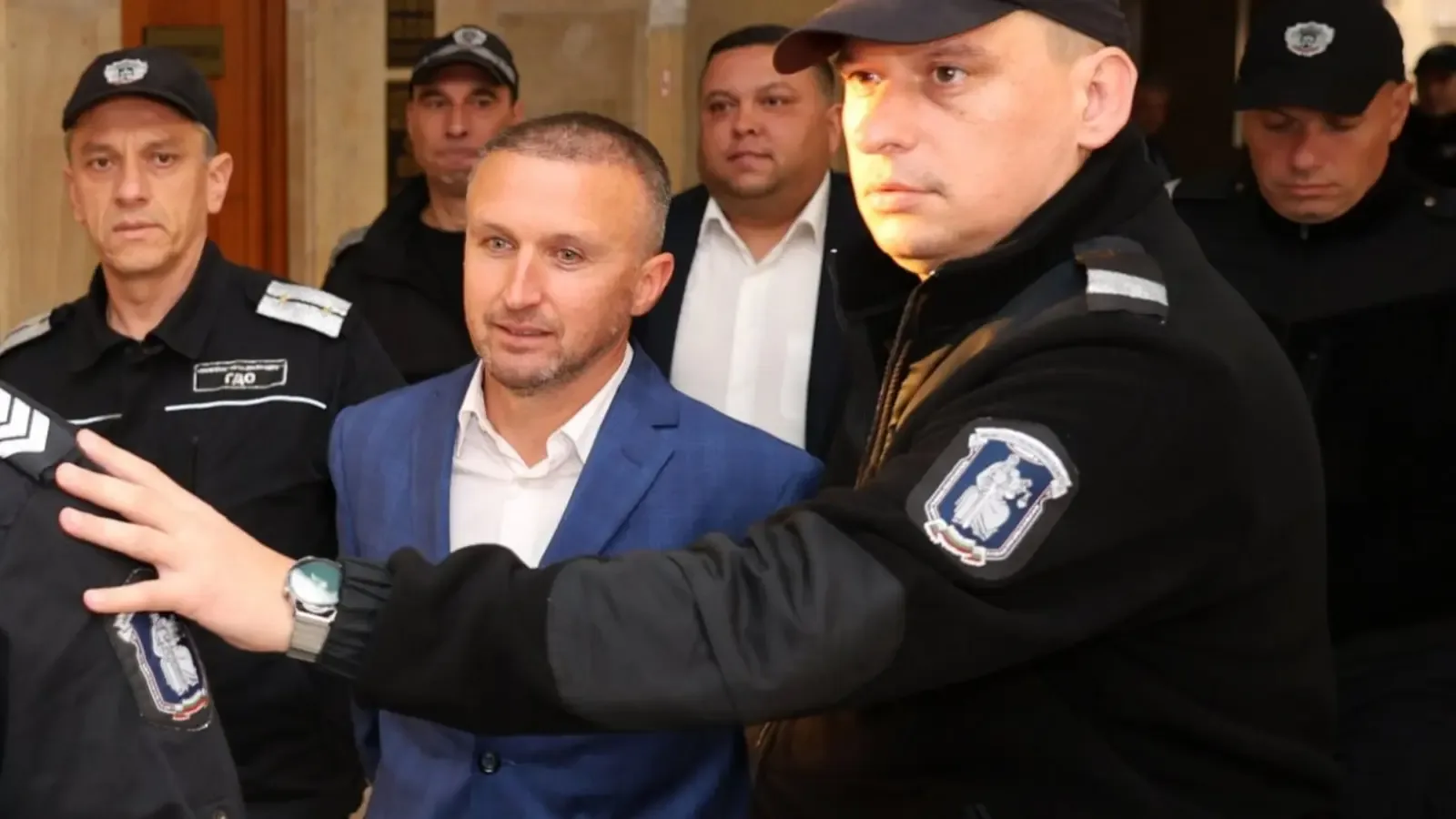 Апелативният съд в Бургас замени ареста на двама кметове с домашен