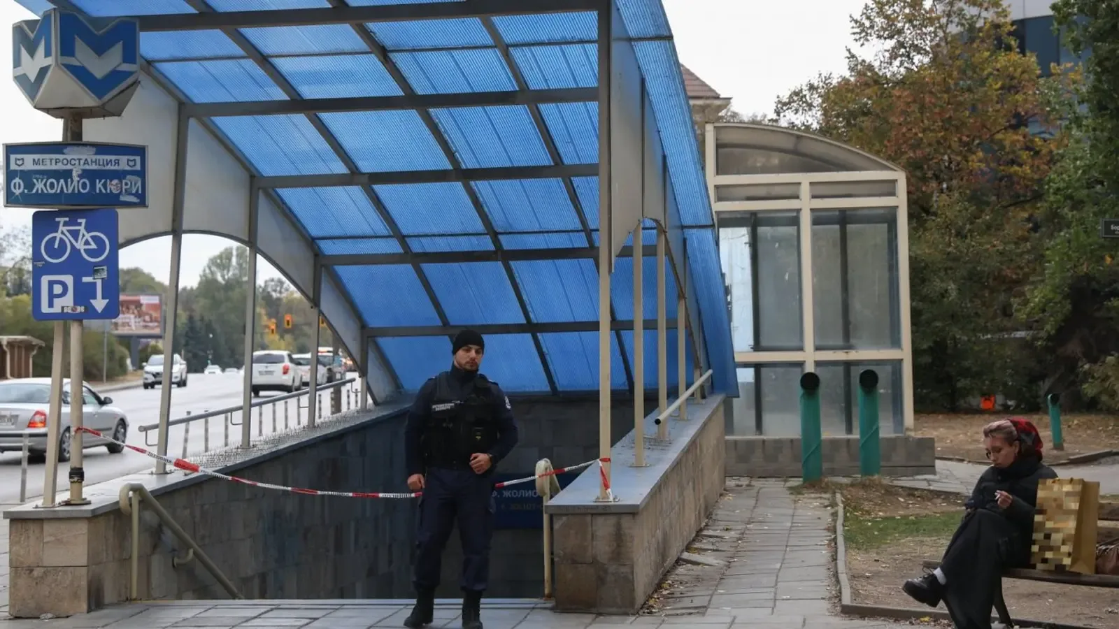 Бивш университетски преподавател е убит в асансьор на метростанция в София