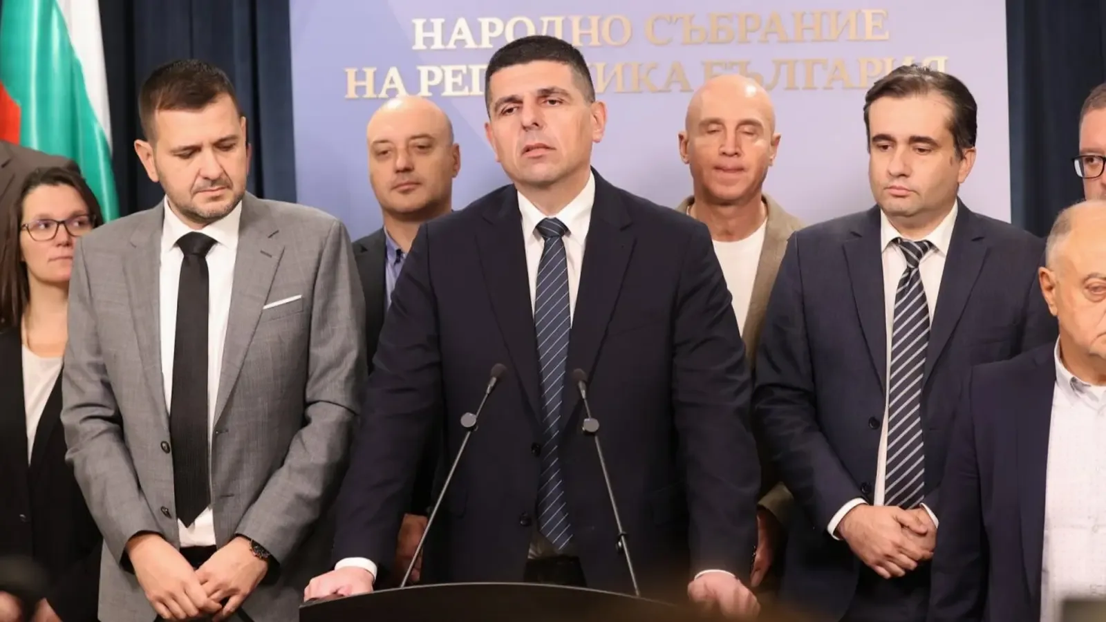 ДБ внесе искане за извънредно заседание за палежа край Плана