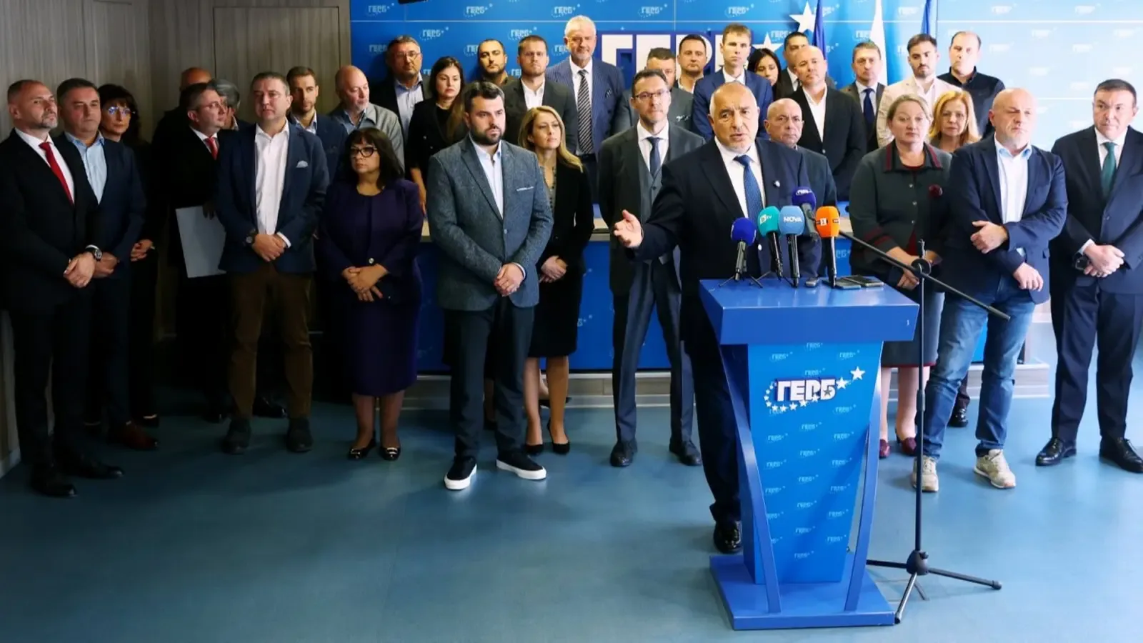 ГЕРБ събра 39 подписа за оставката на Михаела Доцова и заседание на НС