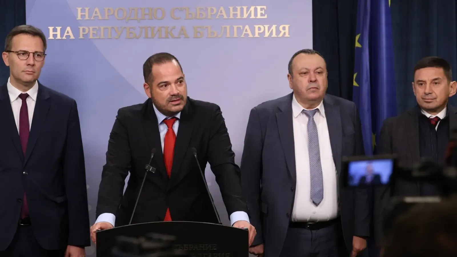 Калин Стоянов огласи случай на полицейско насилие в Кърджали