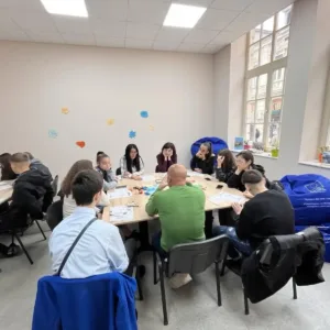Младежи в Русе учиха лични финанси с играта "Време за пари"