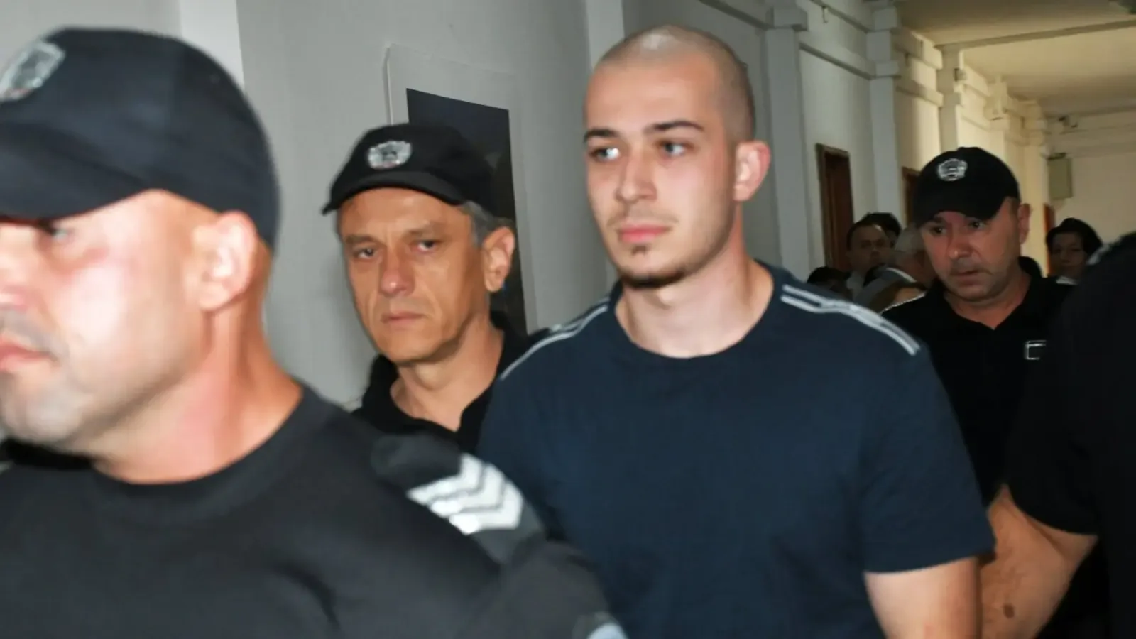 Никола Бургазлиев иска домашен арест с електронно наблюдение