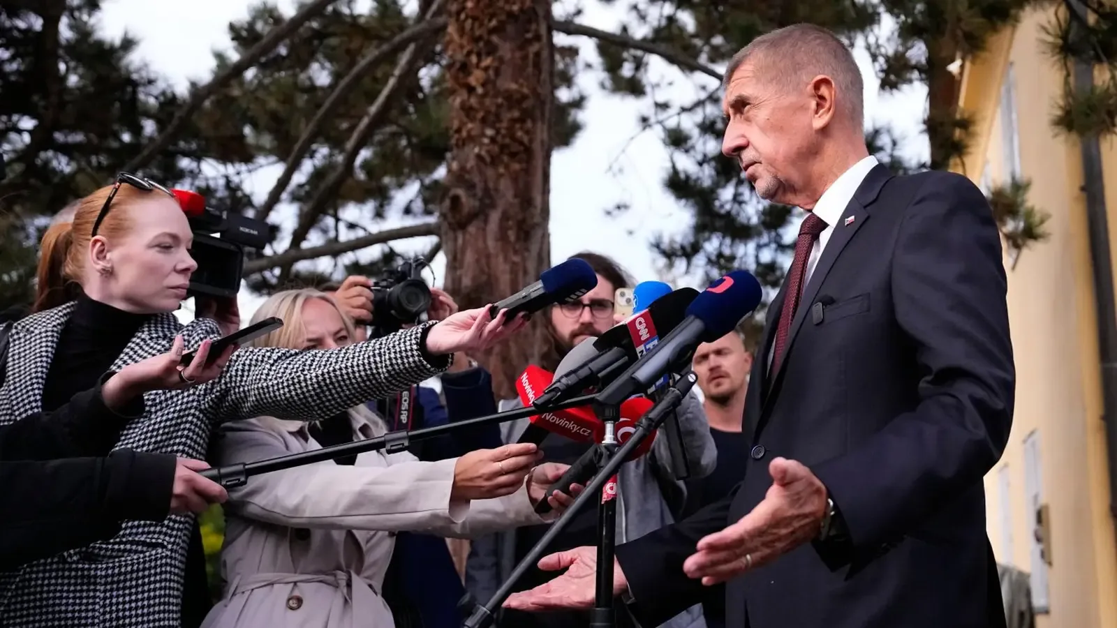 Опозицията спечели 22 места в Сената на Чехия, АНО остана без мандат