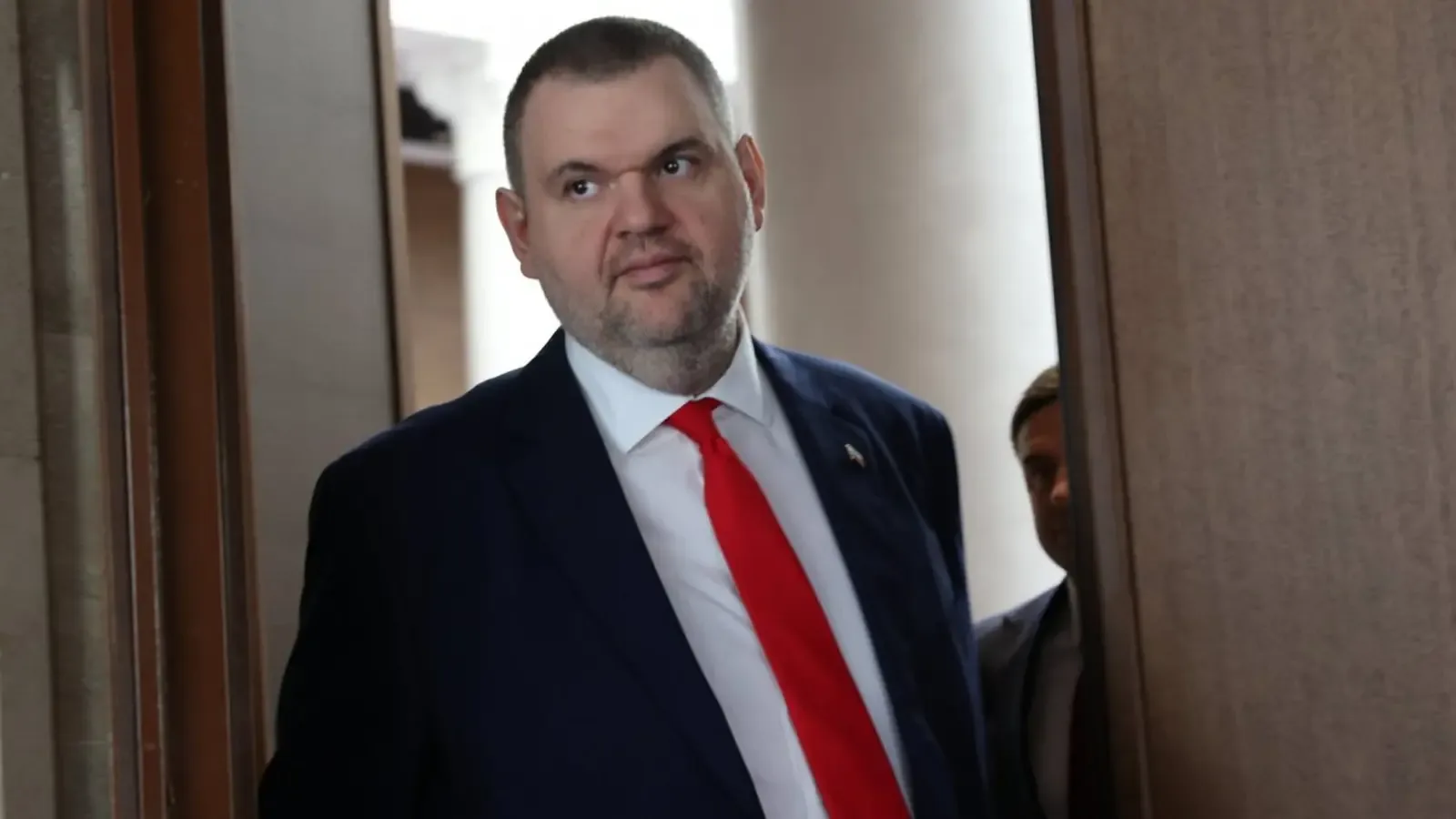 Пеевски сезира прокуратурата за изказвания на Демерджиев