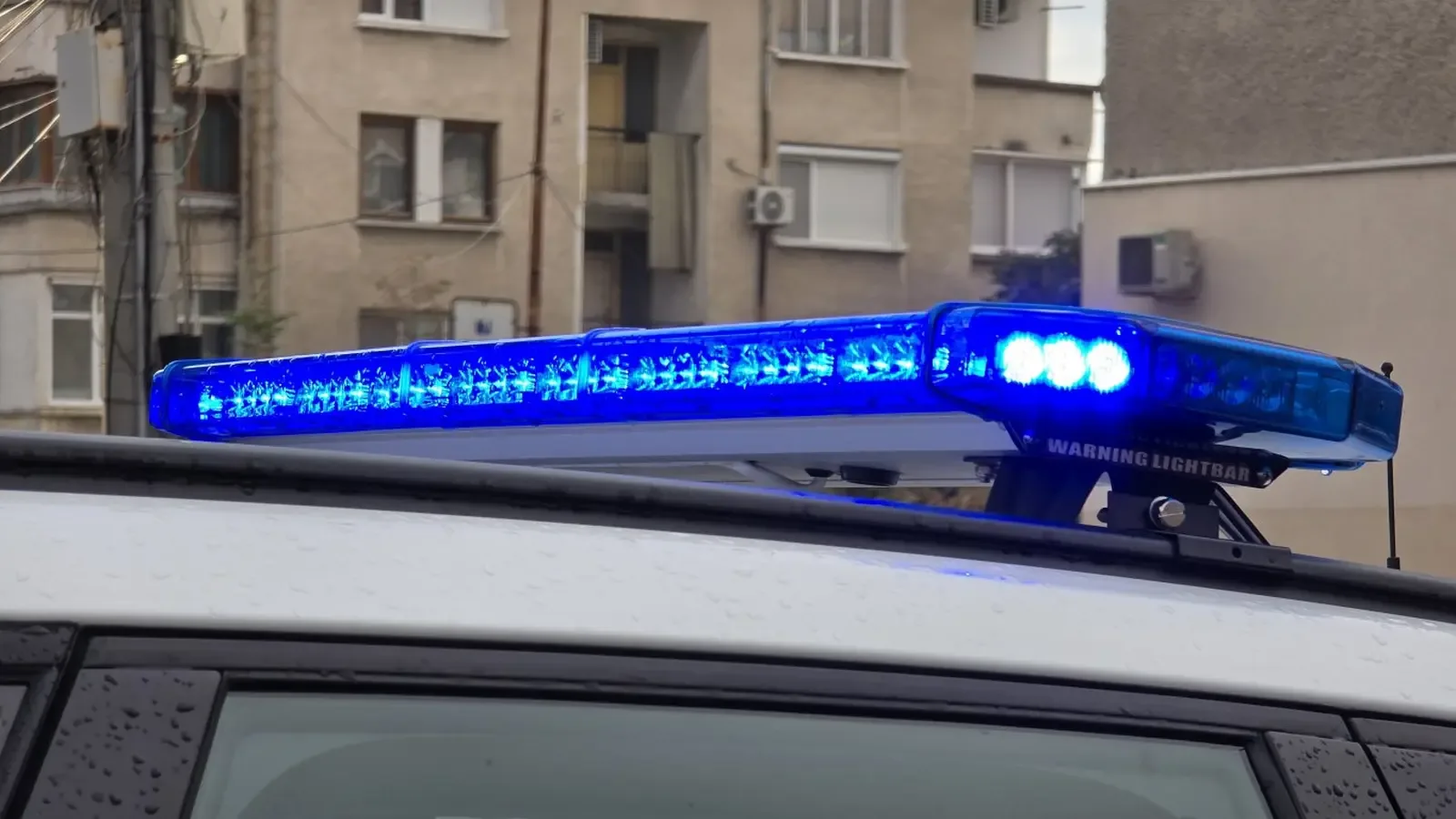 Петима са задържани след повреждане на патрулка в Кочериново