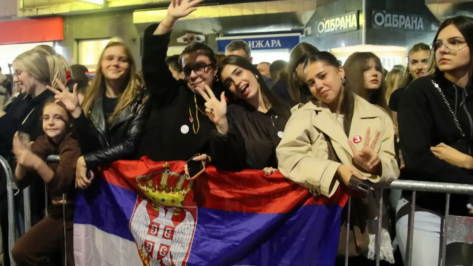 Предсрочни избори в Сърбия: Вучич се цели в премиерския пост