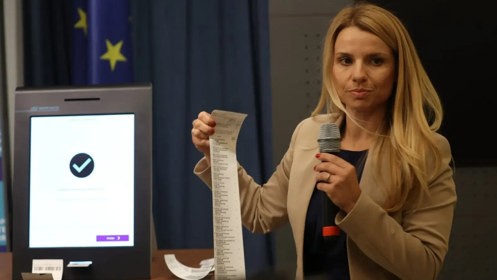 Препрограмират машините за балотажа; проблеми е имало при 0,25%
